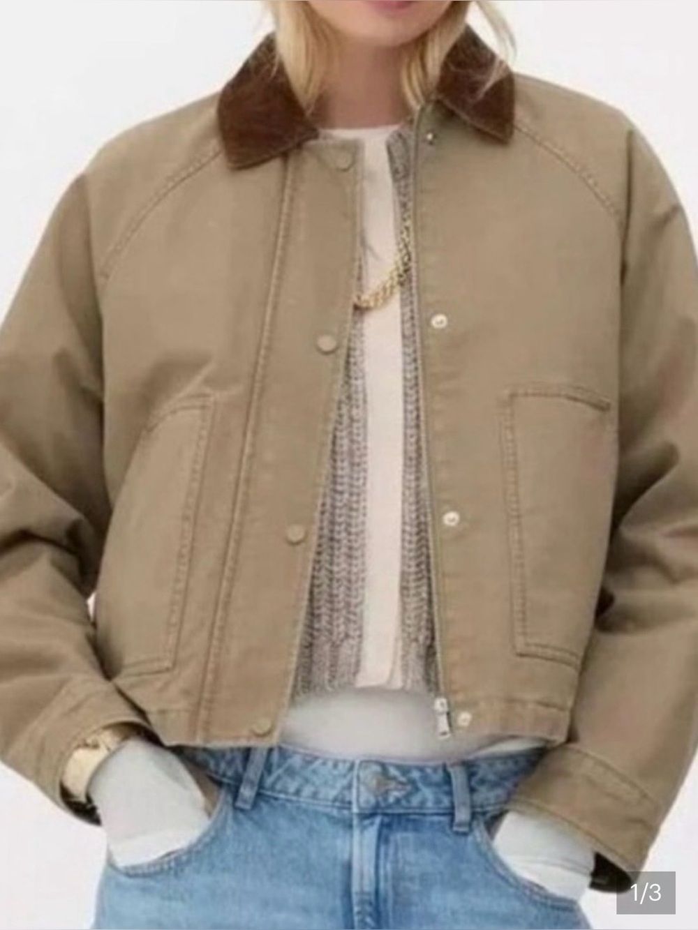 Hunter Women's New Khaki Barn Jacket with Brown Corduroy Collar
Size S
NWT